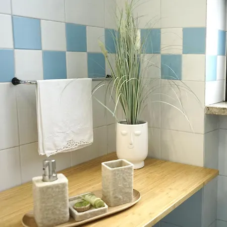 Finestra Sulla Reggia 3*