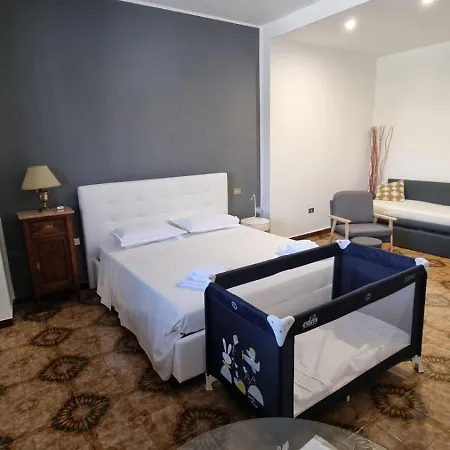 Bed & Breakfast Finestra Sulla Reggia 4*